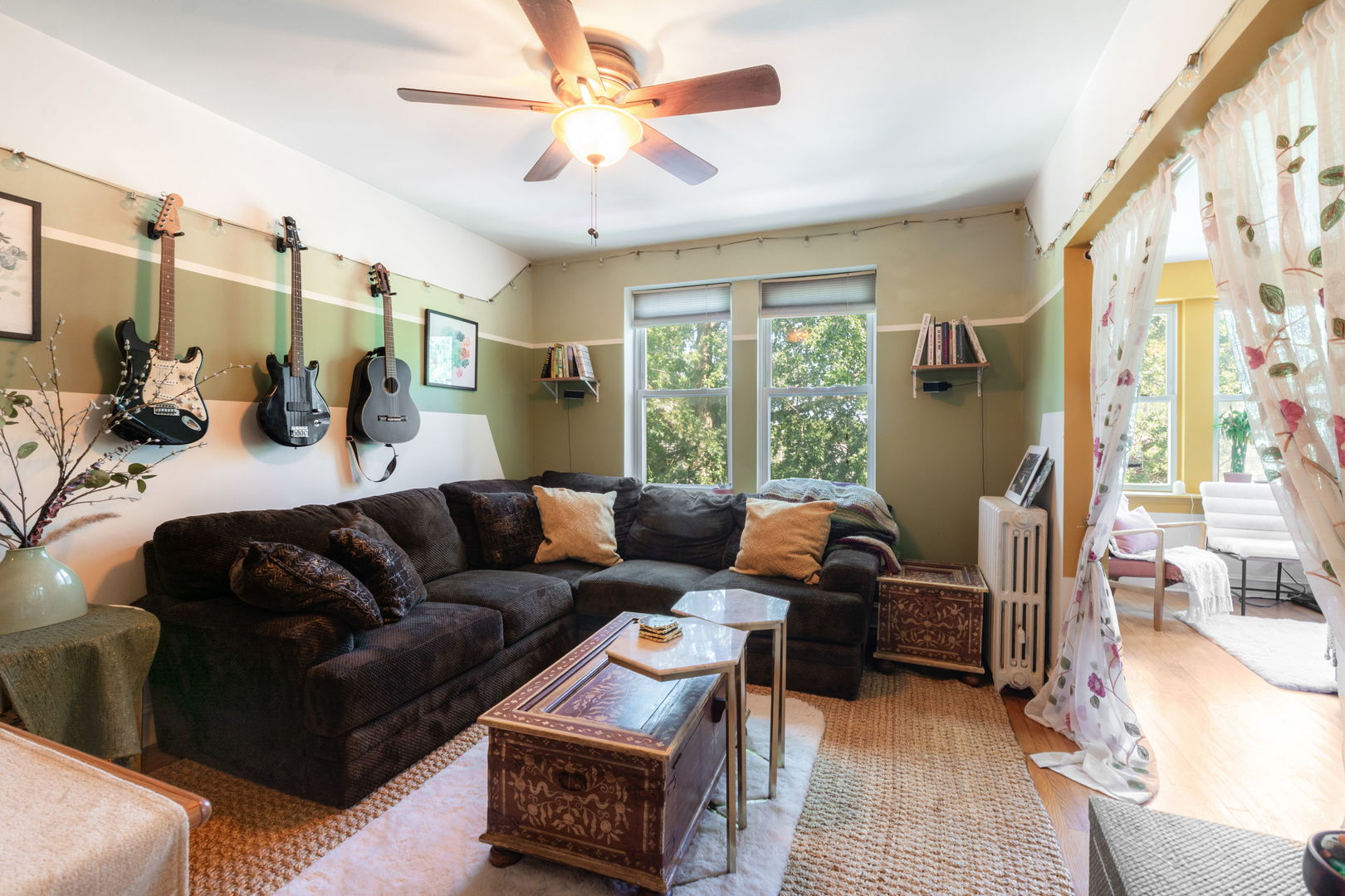 5060 N Claremont Avenue 3e Property Photo 5