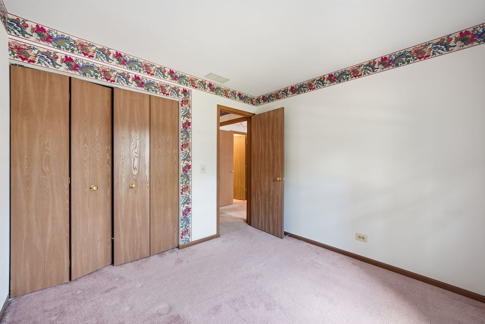 864 N Shady Oaks Drive 864 Property Photo 15