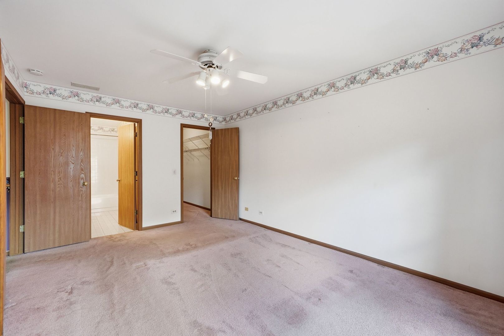 864 N Shady Oaks Drive 864 Property Photo 17