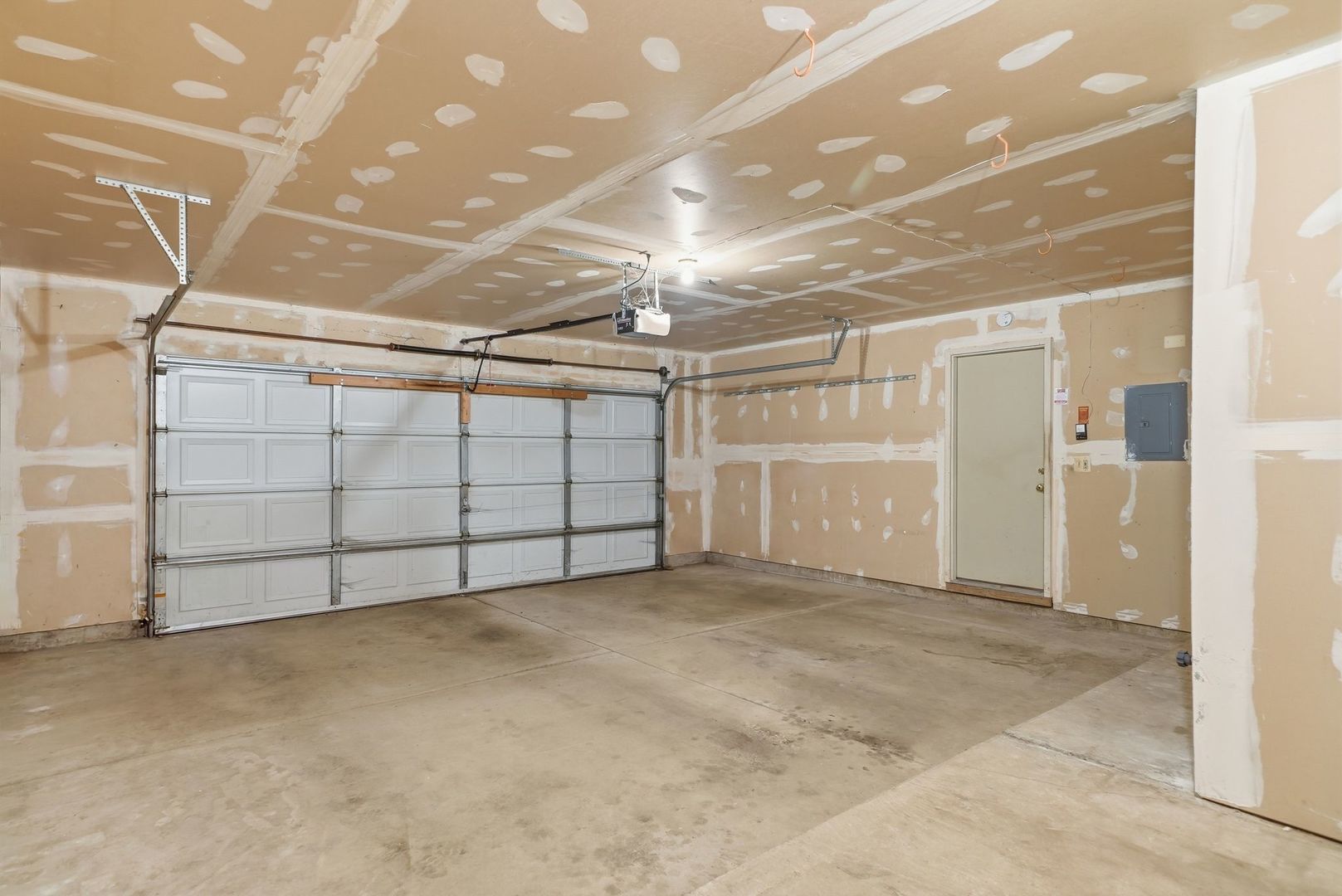 864 N Shady Oaks Drive 864 Property Photo 23