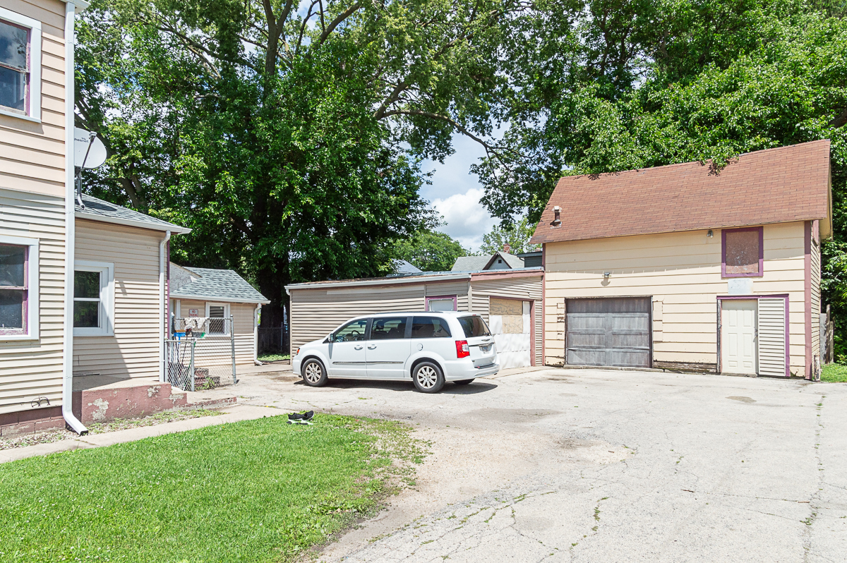 710 Kishwaukee Street Property Photo 7