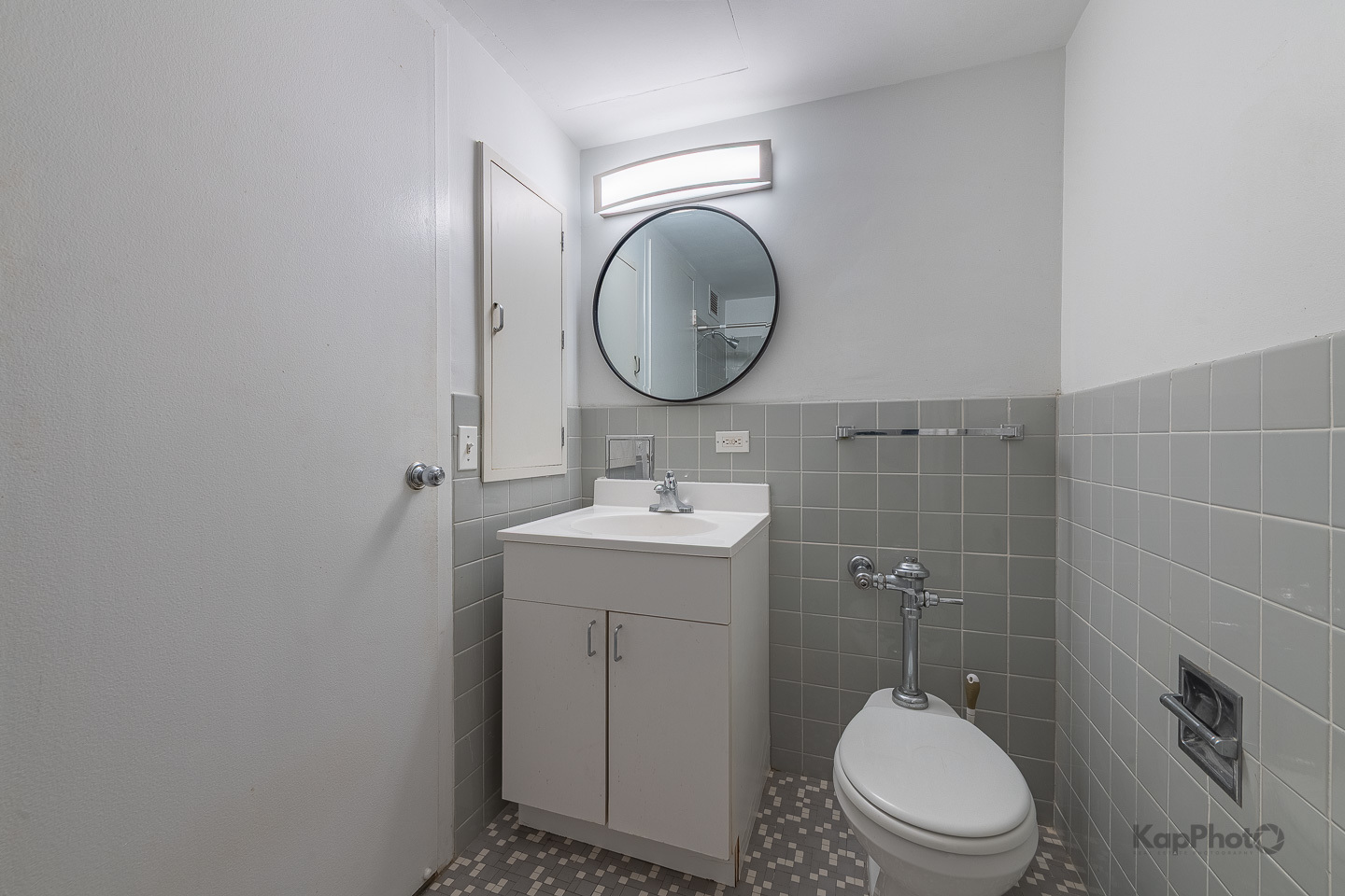 850 N Dewitt Place 16i Property Photo 22