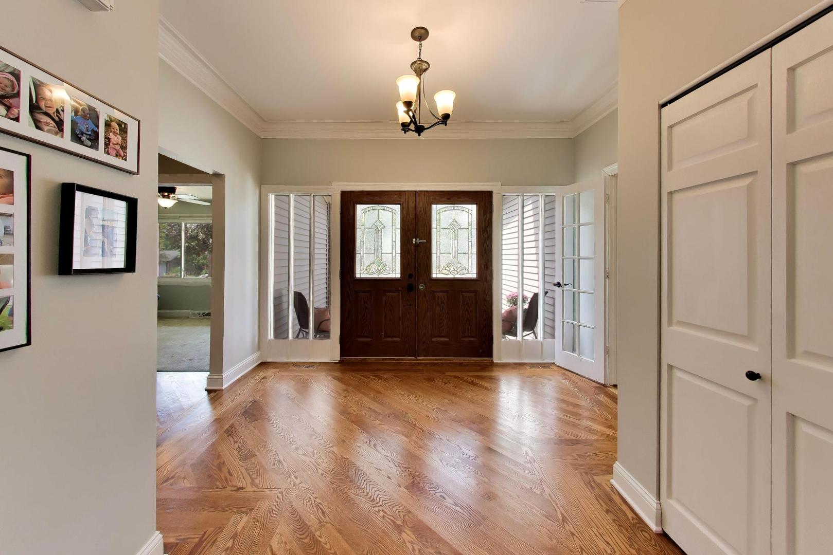 6001 Ross Drive Property Photo 3