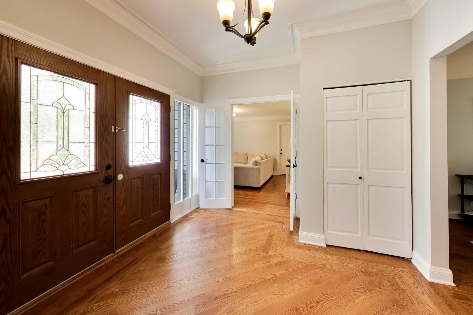 6001 Ross Drive Property Photo 4