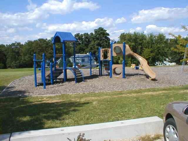 323 Forestcliff Court Property Photo 5