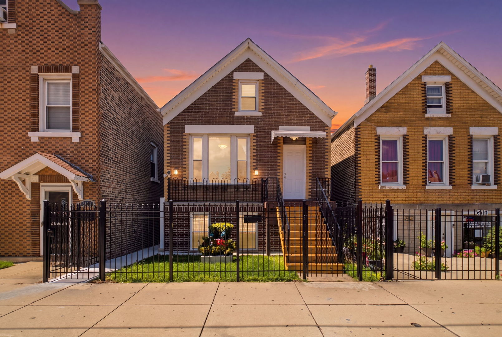 3012 S Pulaski Road Property Photo 1