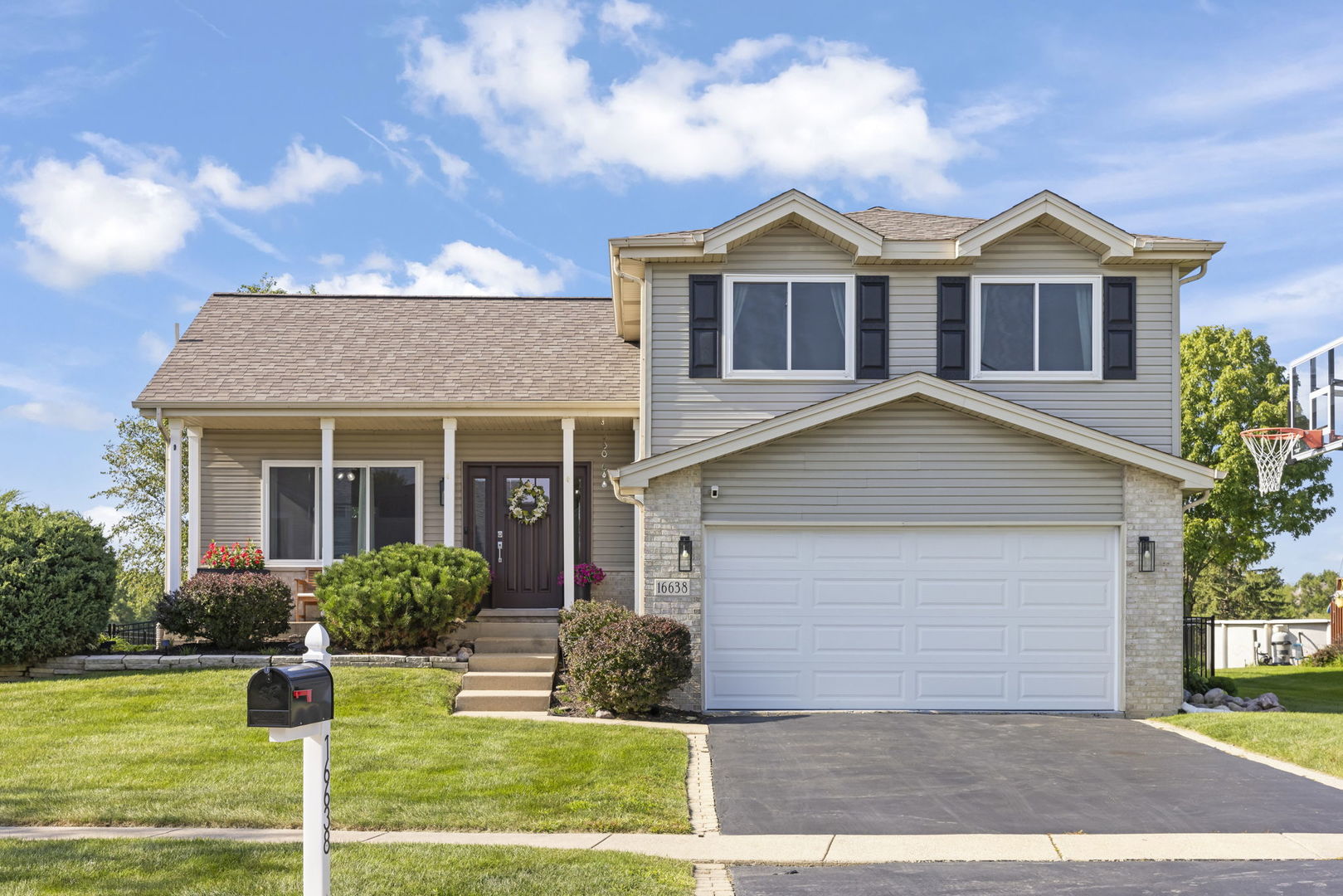 16638 W Apache Drive Property Photo 1