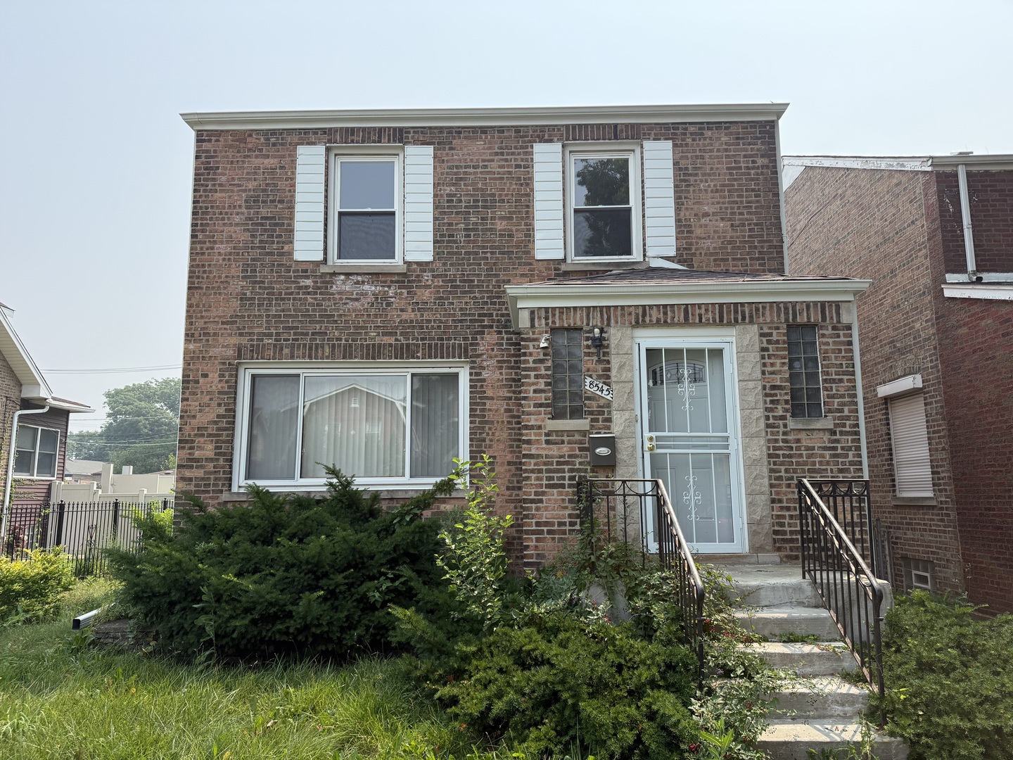 8545 S Euclid Avenue Property Photo 1