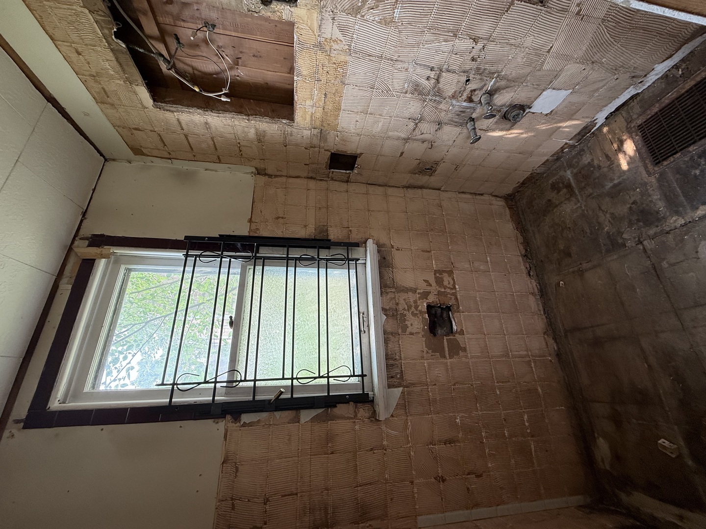 8545 S Euclid Avenue Property Photo 14
