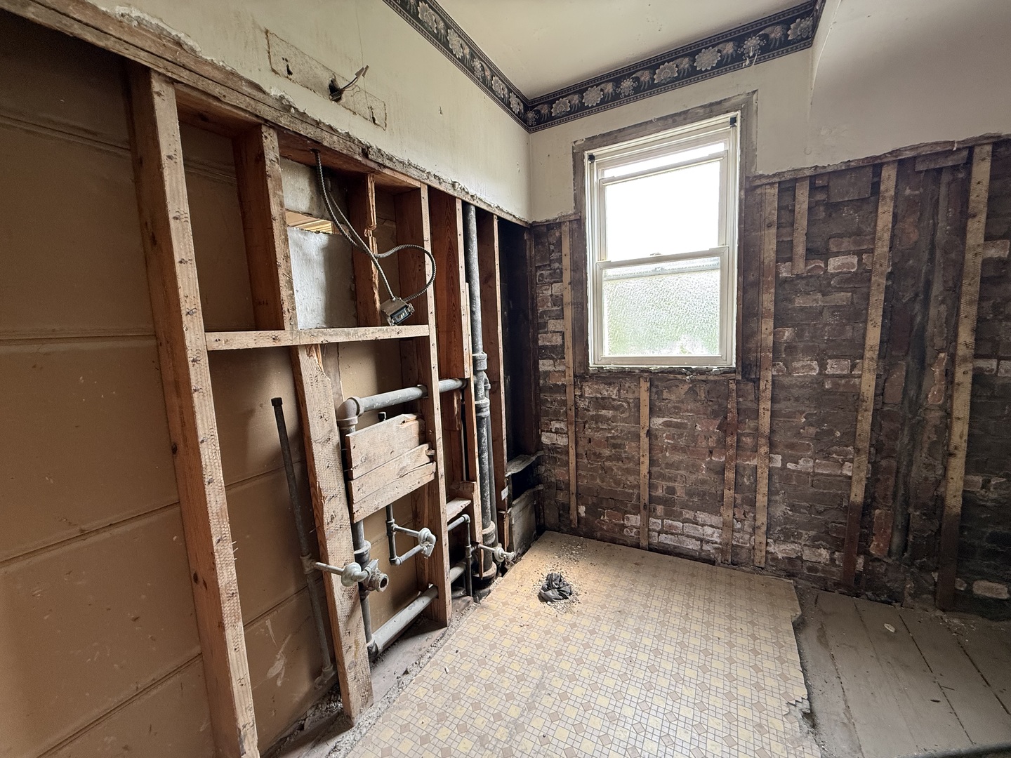 8545 S Euclid Avenue Property Photo 20