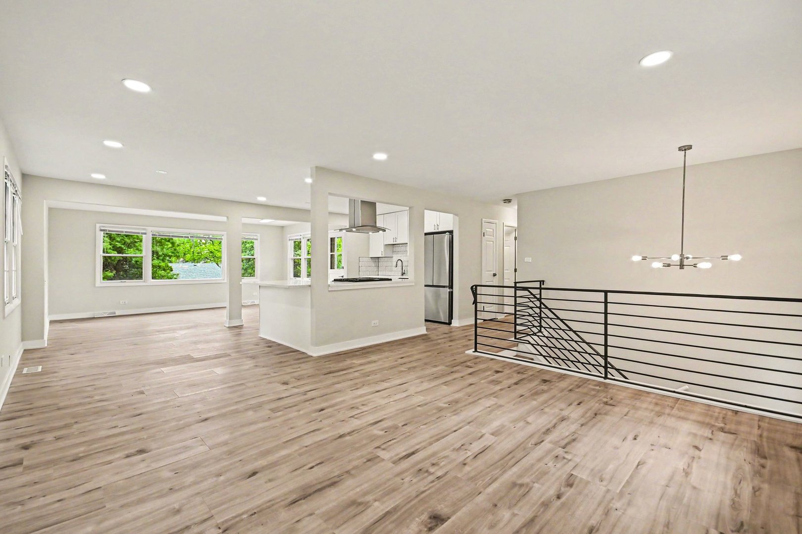 1312 W Oakmont Road Property Photo 5