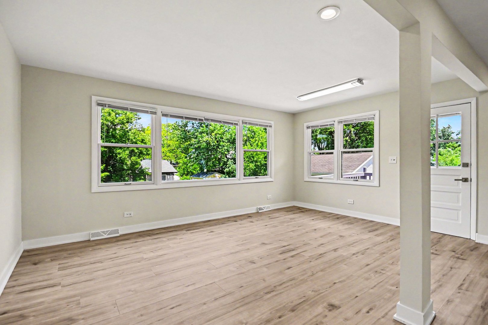 1312 W Oakmont Road Property Photo 18