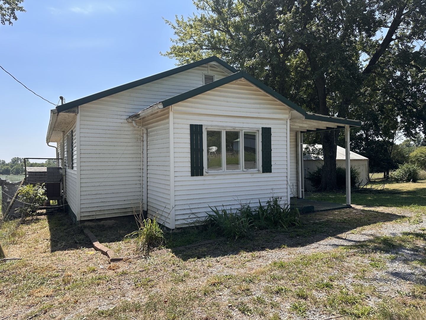 23780 Carlyle Road Property Photo 3