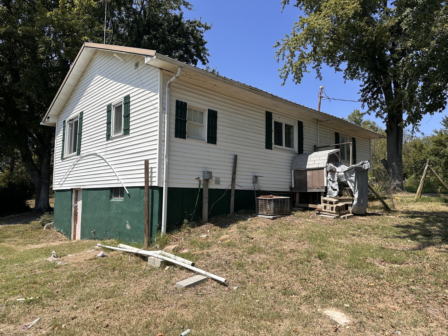 23780 Carlyle Road Property Photo 4
