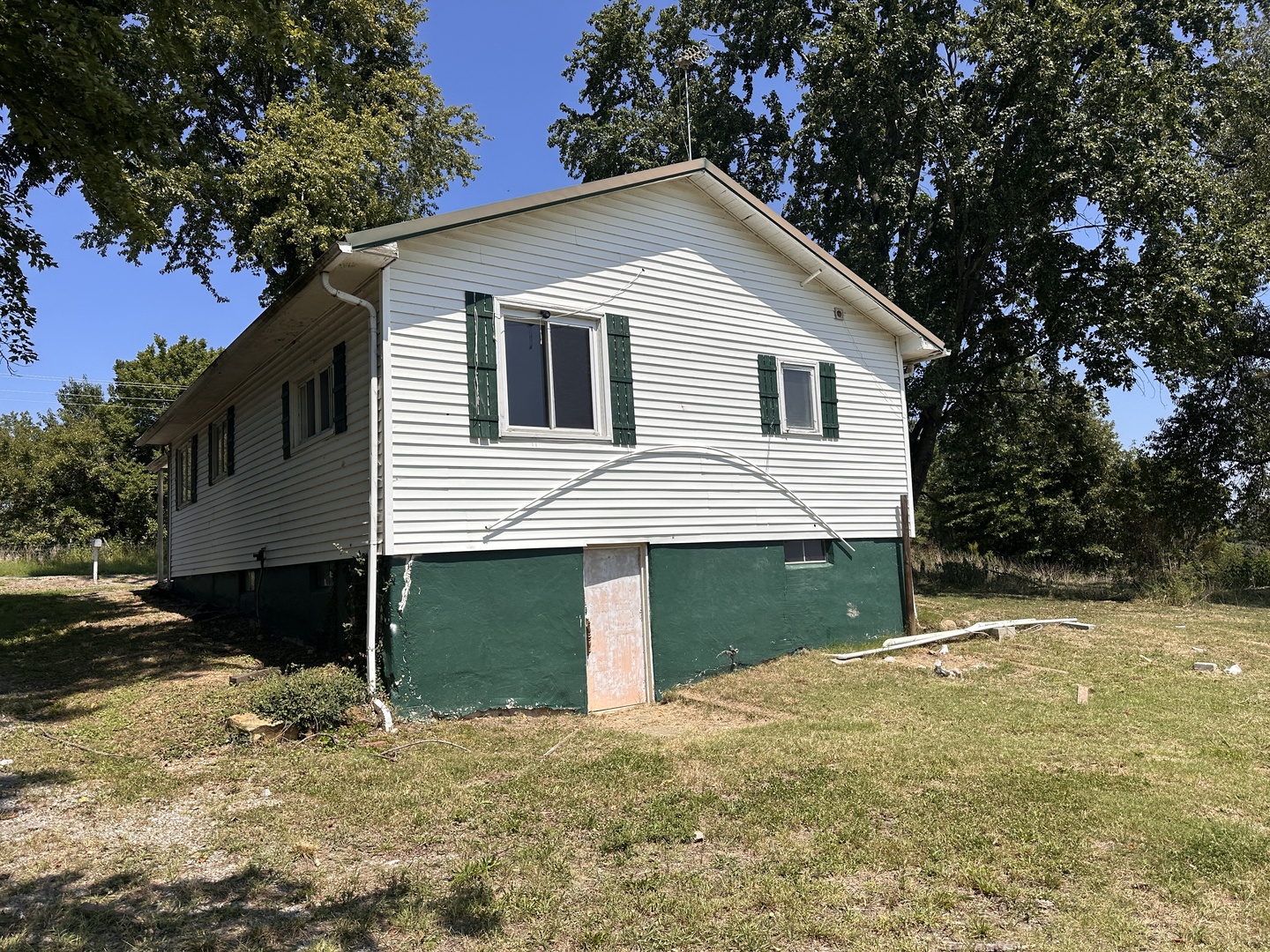 23780 Carlyle Road Property Photo 6