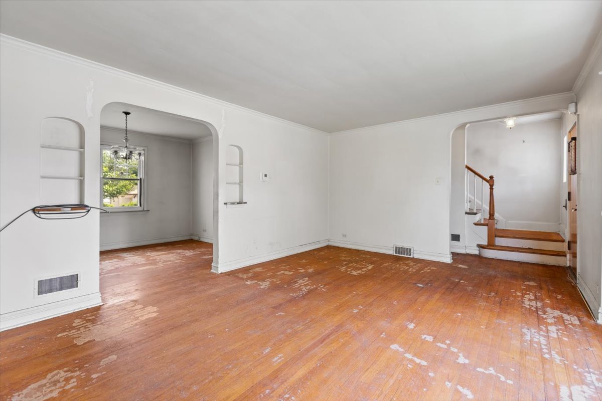 8423 S Wolcott Avenue Property Photo 7