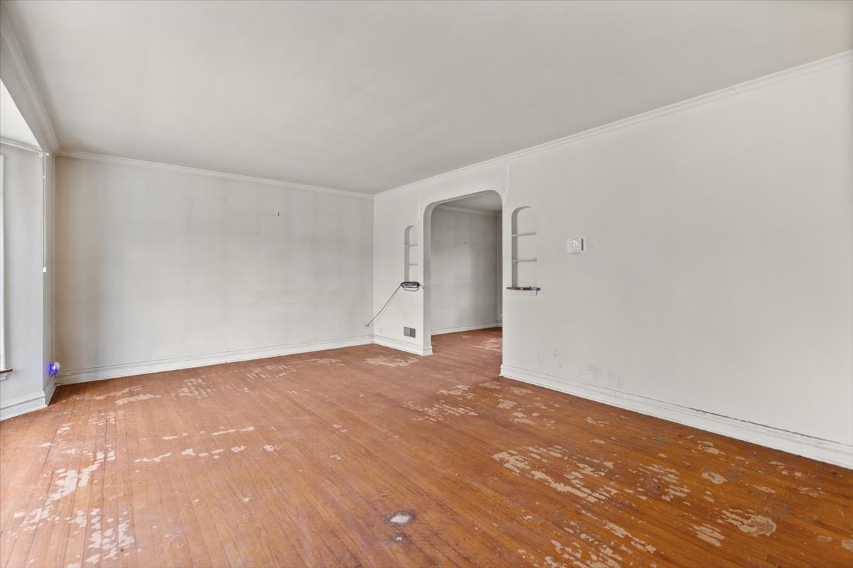 8423 S Wolcott Avenue Property Photo 8