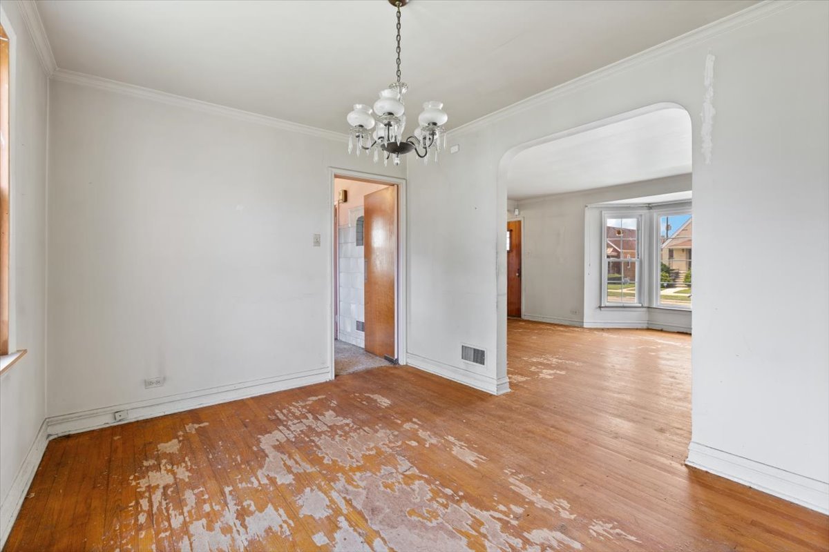 8423 S Wolcott Avenue Property Photo 9