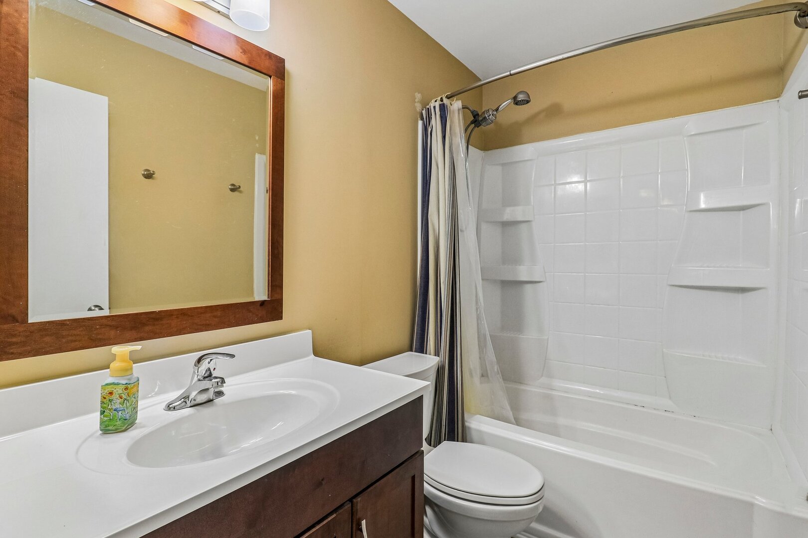 1087 Pheasant Run Lane Property Photo 15