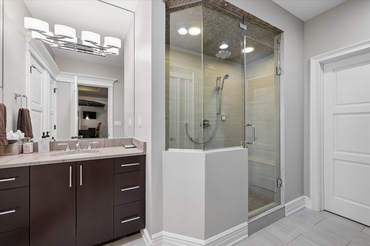 916 Seminole Road Property Photo 37