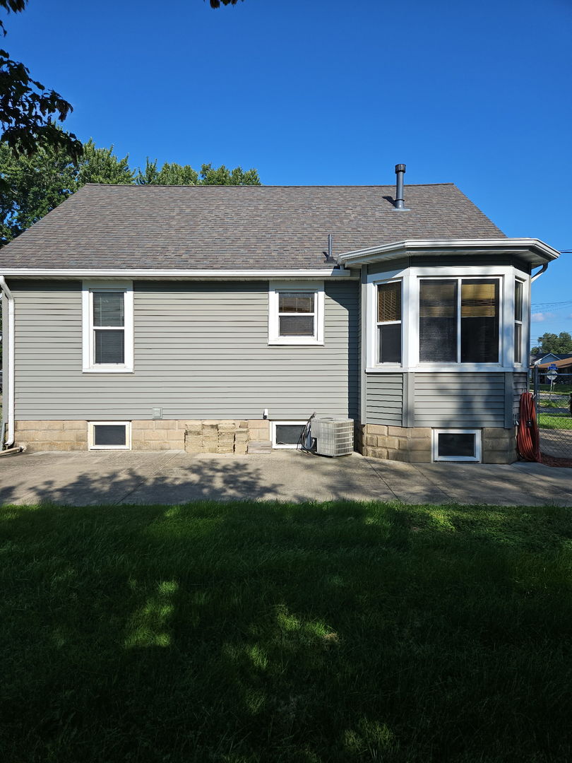 708 Henry Street Property Photo 2