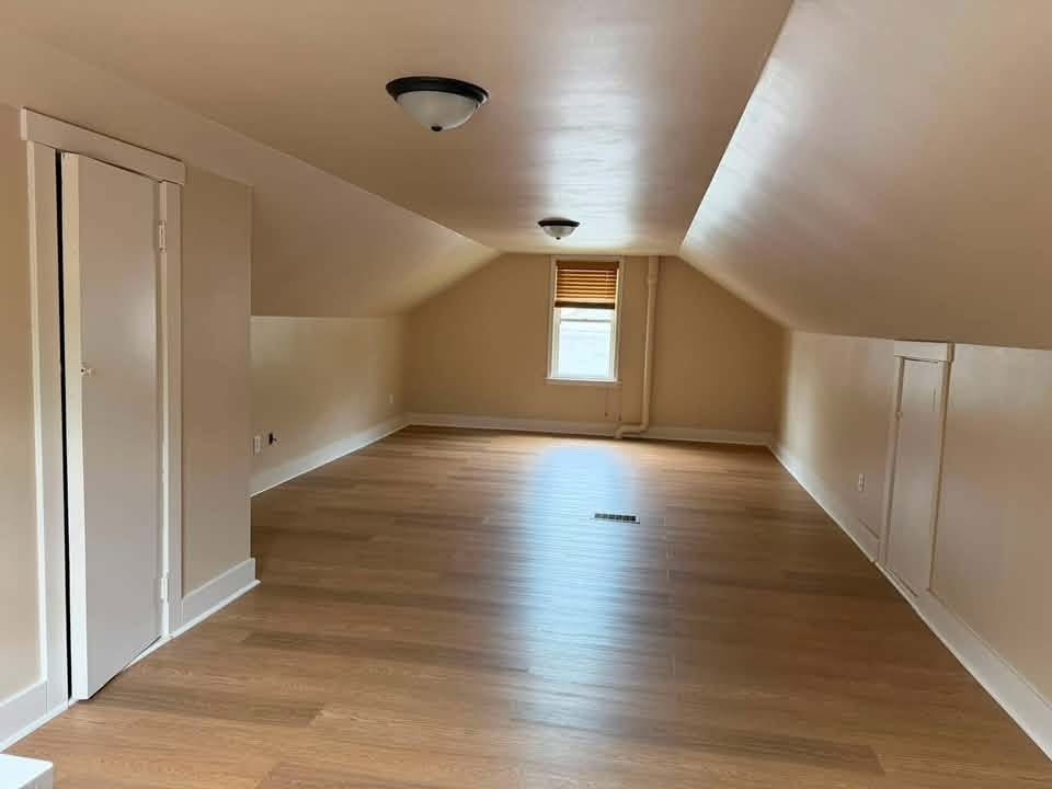 708 Henry Street Property Photo 12