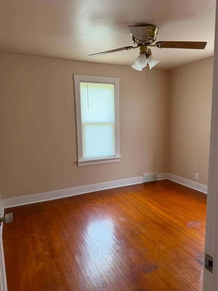 708 Henry Street Property Photo 16
