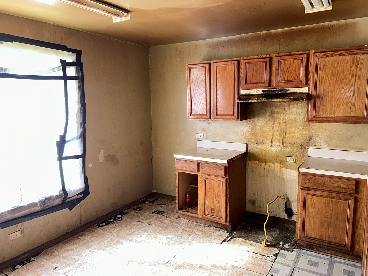 218 N Hamlin Boulevard Property Photo 11