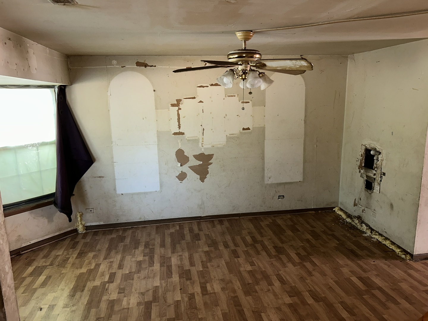 218 N Hamlin Boulevard Property Photo 15