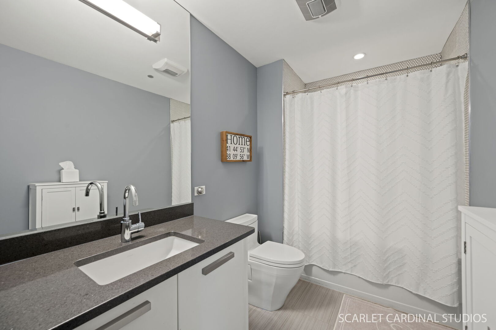 110 W Superior Street 1501 Property Photo 15
