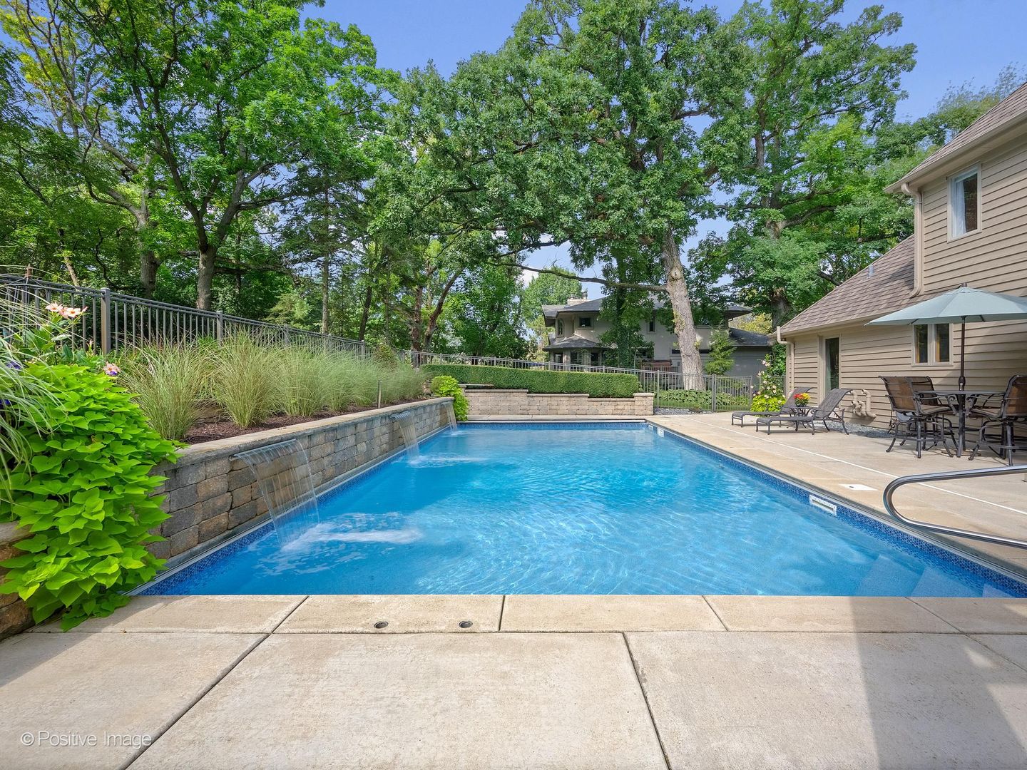 30w307 Maple Tree Lane Property Photo 18