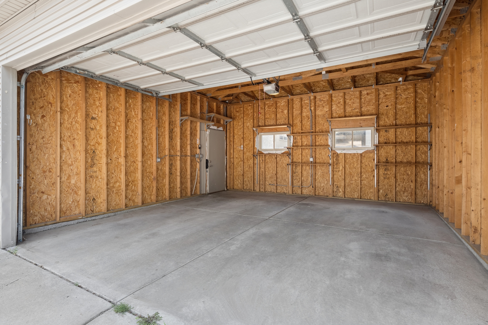 2041 N Whipple Street Property Photo 38