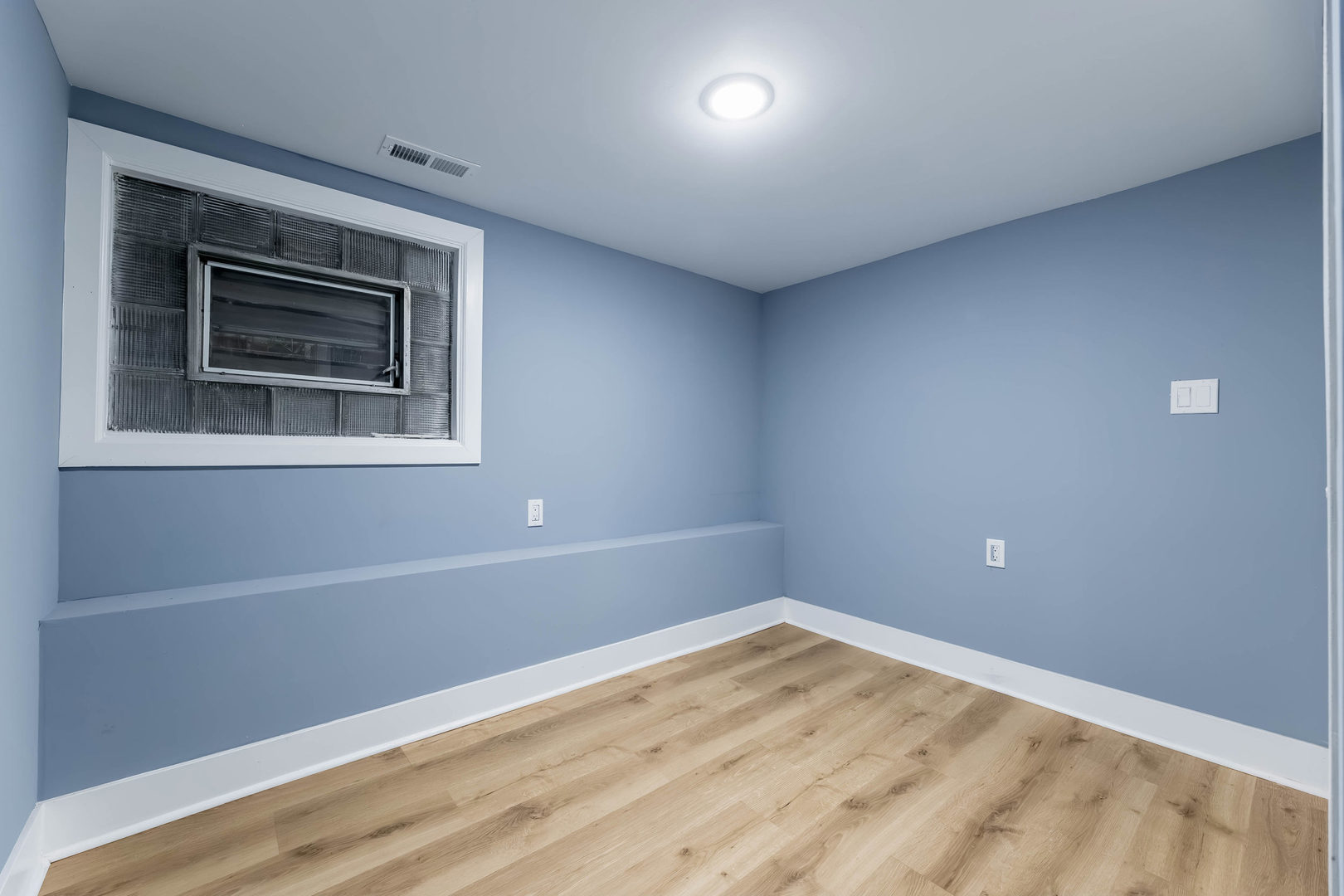 8333 S Baltimore Avenue Property Photo 11