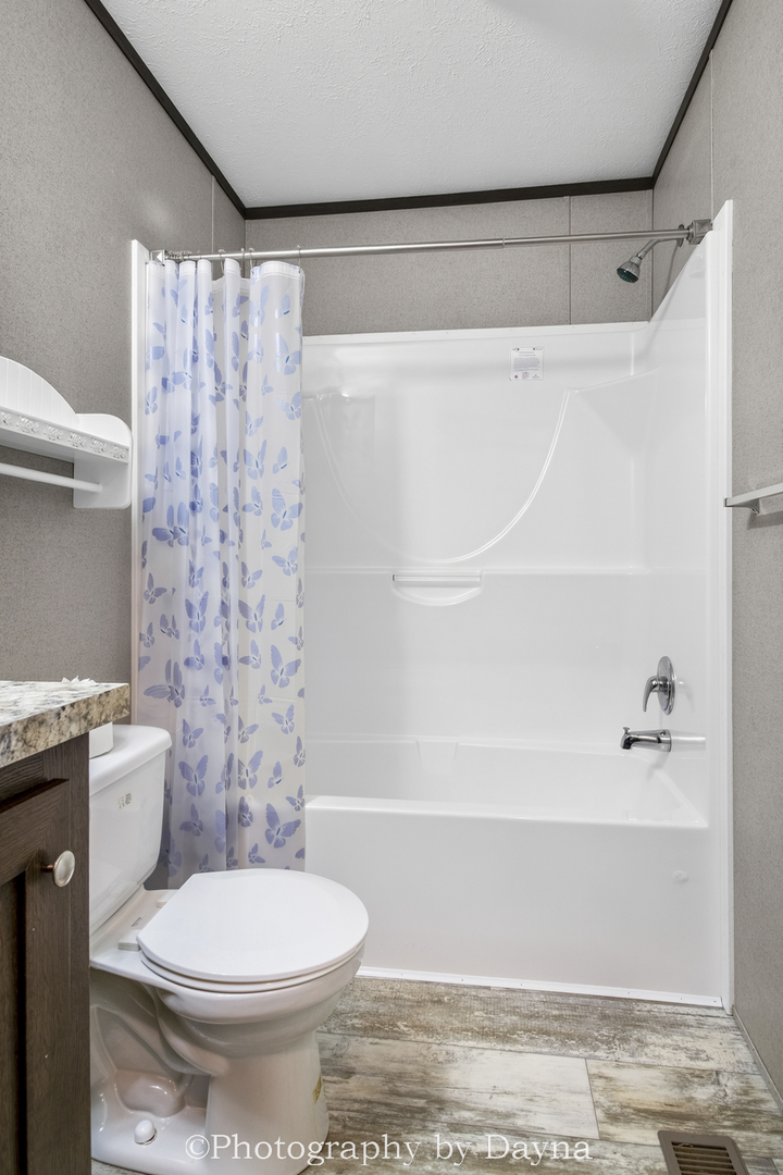 15 Apache Court Property Photo 14