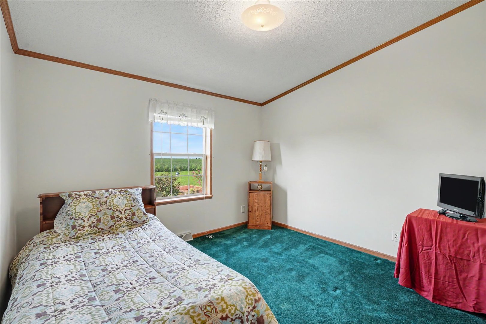 2225 E 1700th Road Property Photo 35