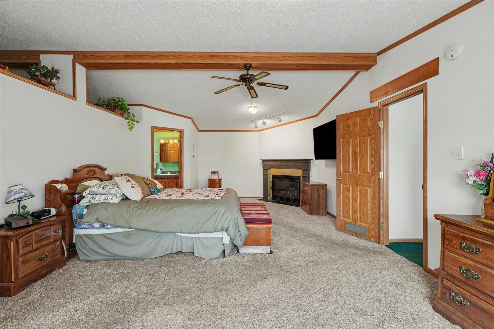2225 E 1700th Road Property Photo 40