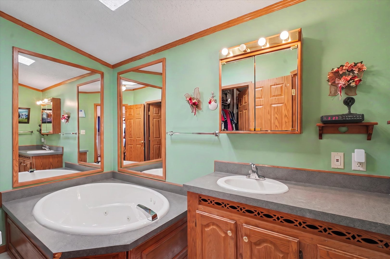 2225 E 1700th Road Property Photo 45