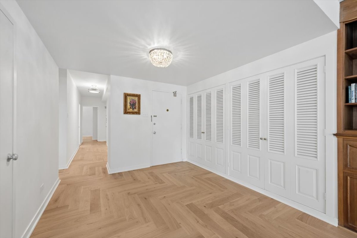 1508 Hinman Avenue 3b Property Photo 15