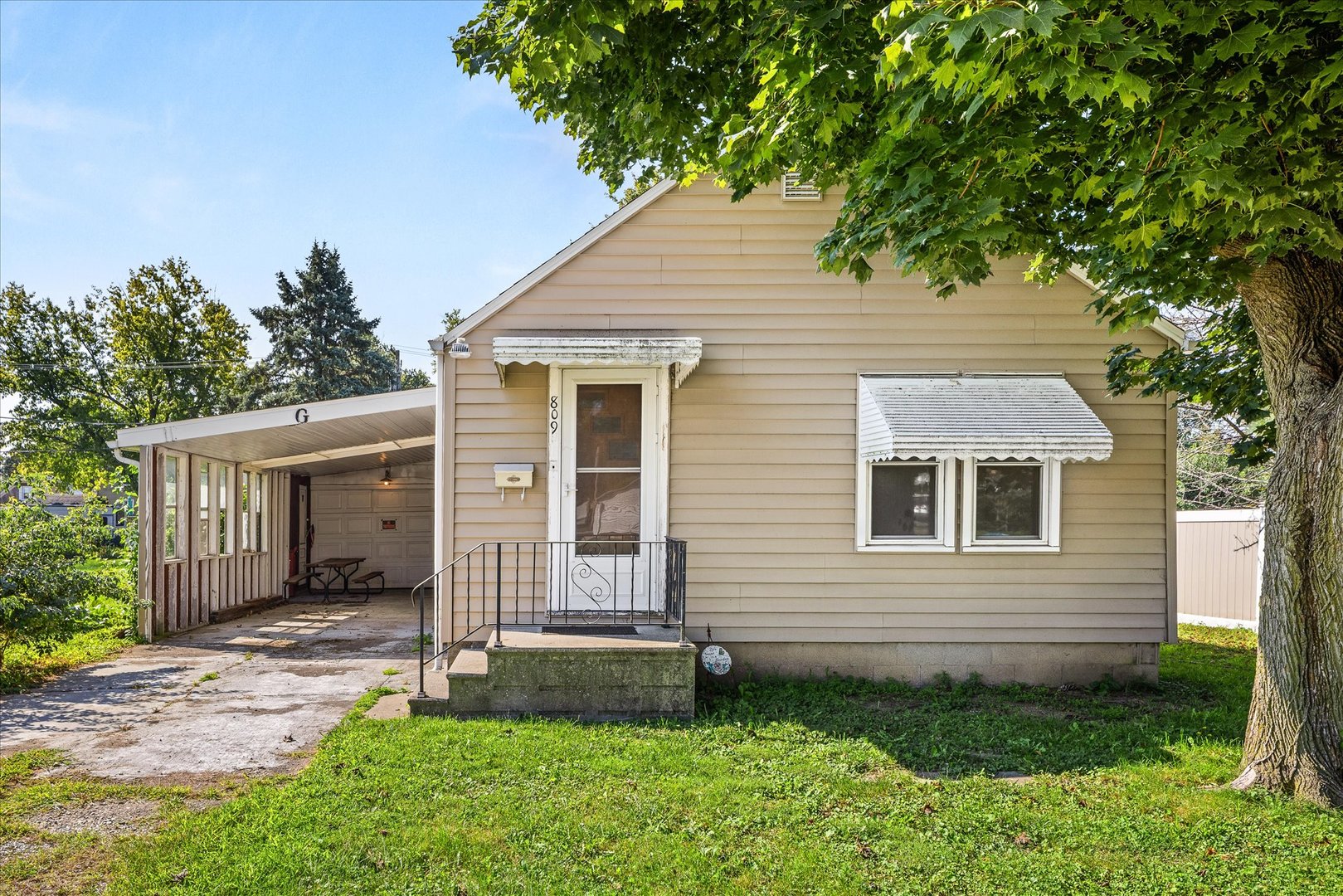 809 Cotton Street Property Photo 1