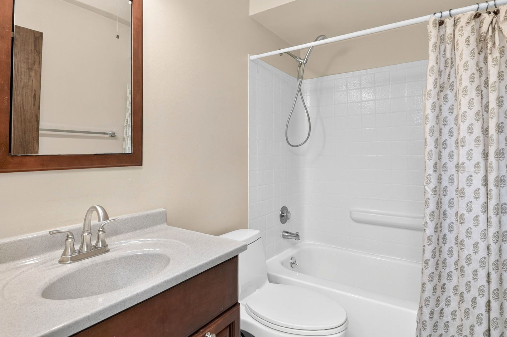 215 Edgebrook Drive Property Photo 16