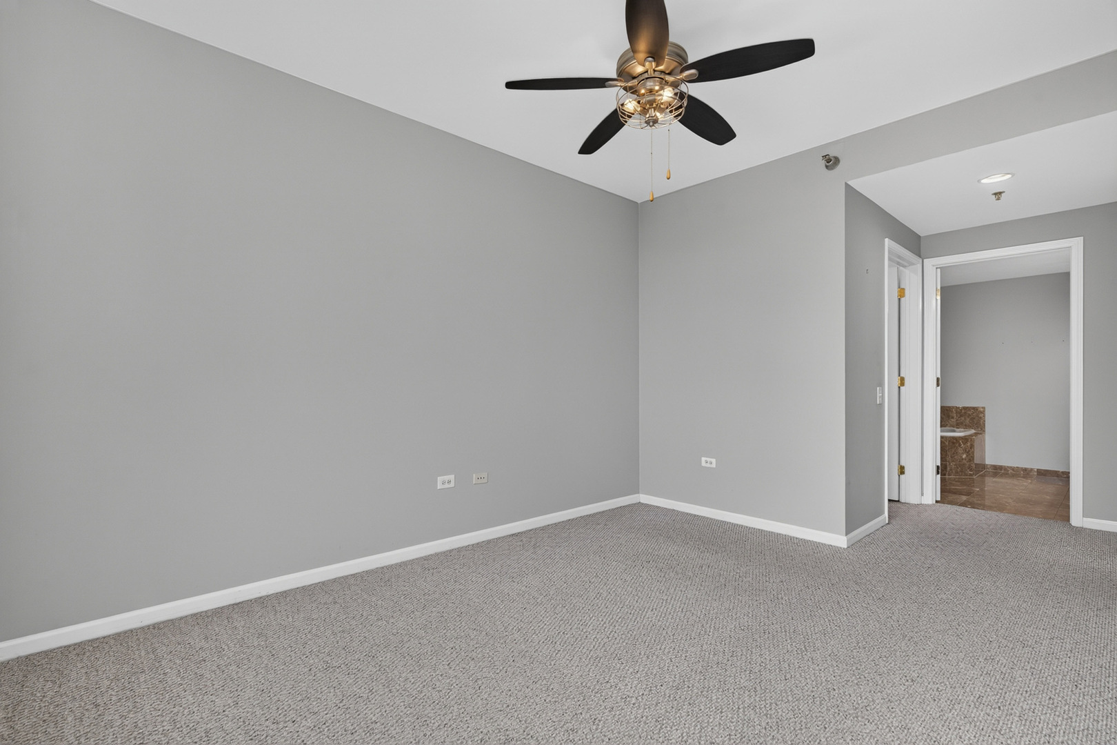 1515 S Prairie Avenue 506 Property Photo 10