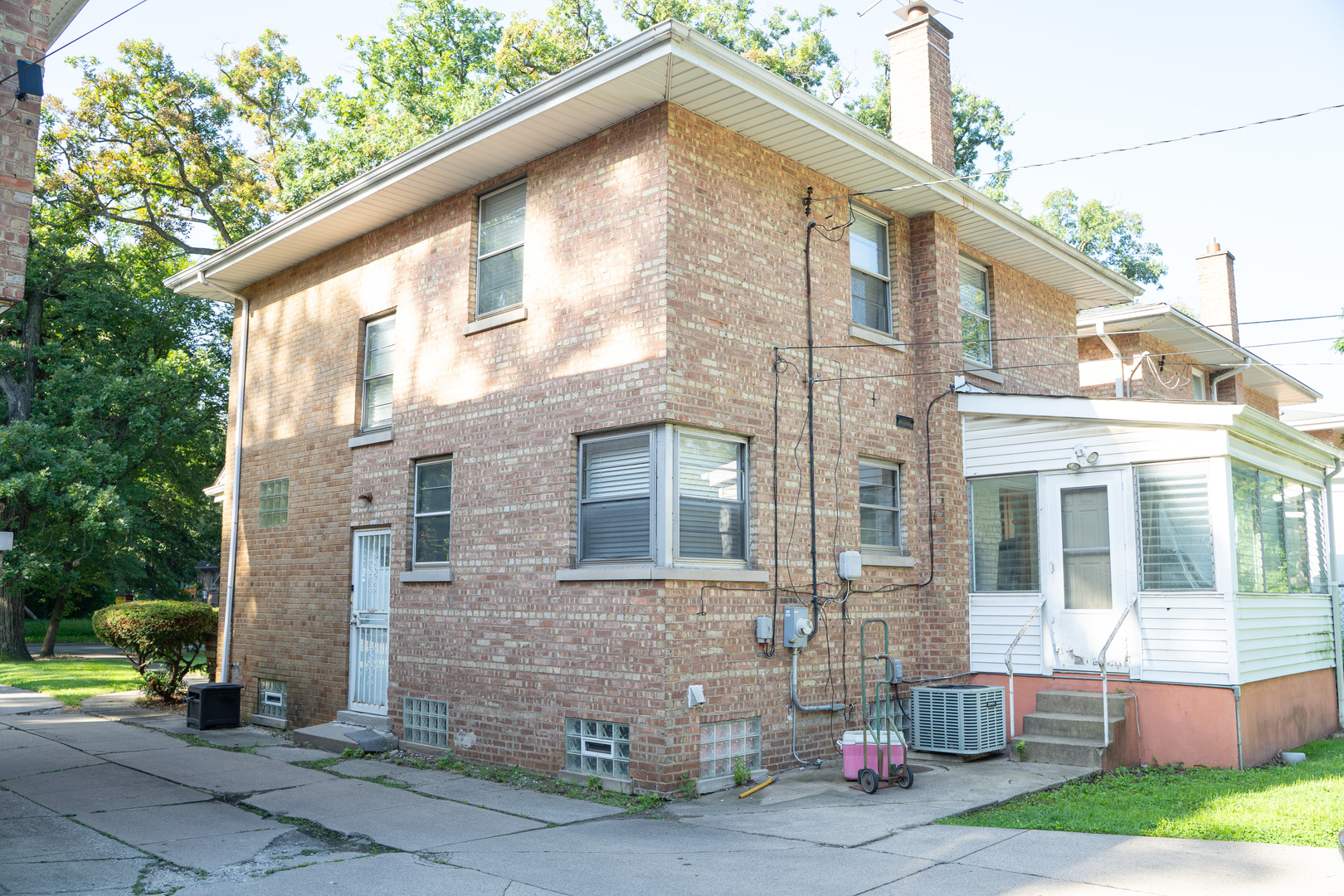 1700 W 103rd Street Property Photo 5