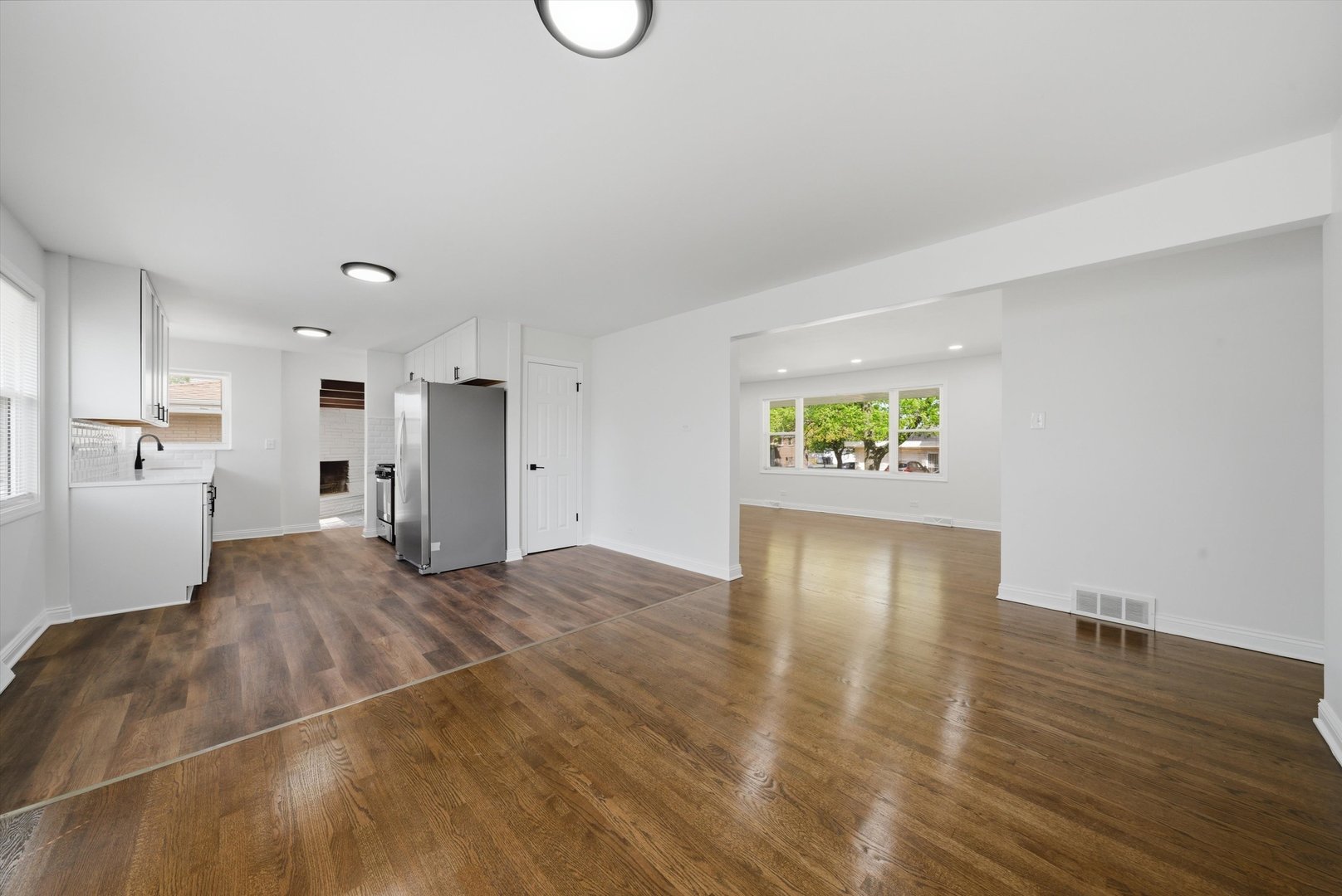 16560 Greenwood Avenue Property Photo 10