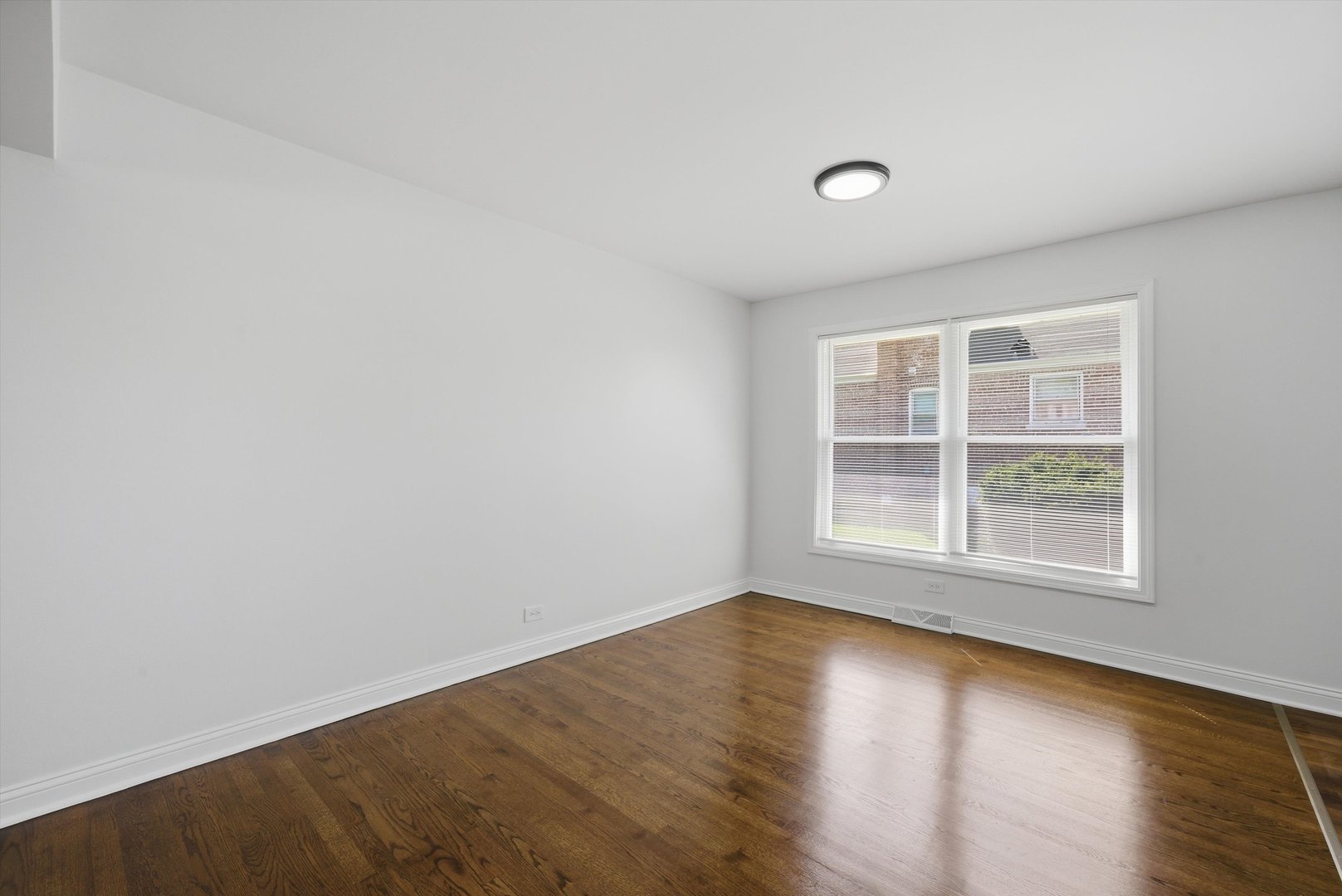 16560 Greenwood Avenue Property Photo 22