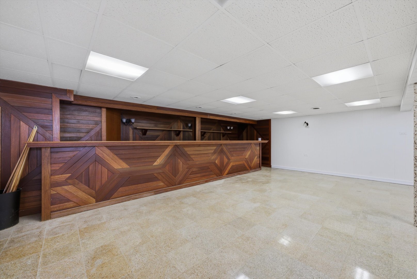 16560 Greenwood Avenue Property Photo 32