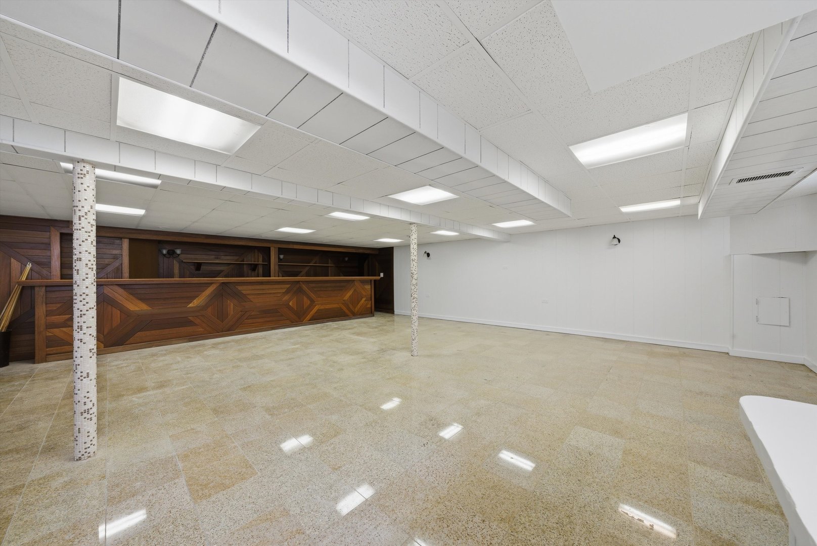 16560 Greenwood Avenue Property Photo 34