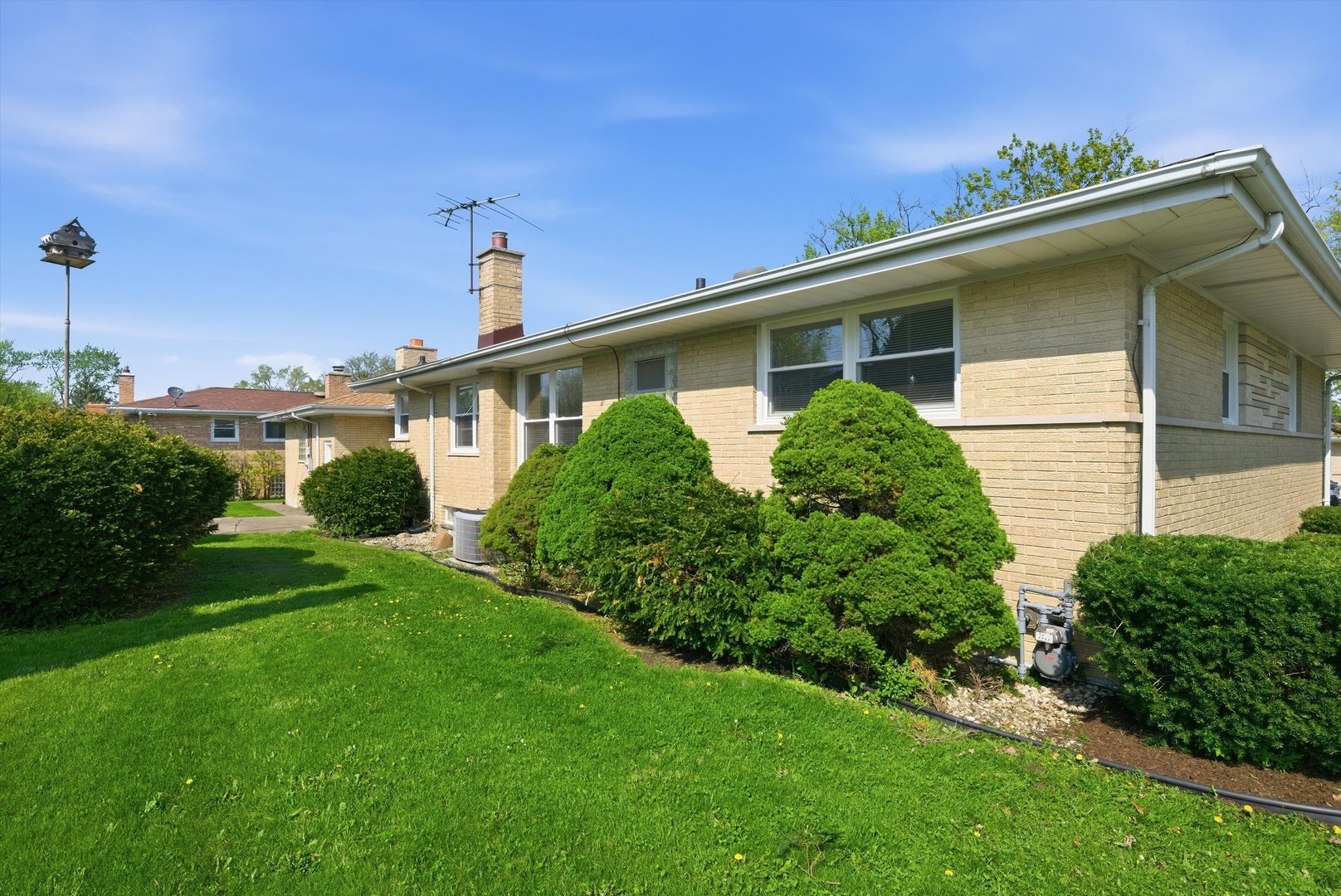 16560 Greenwood Avenue Property Photo 36