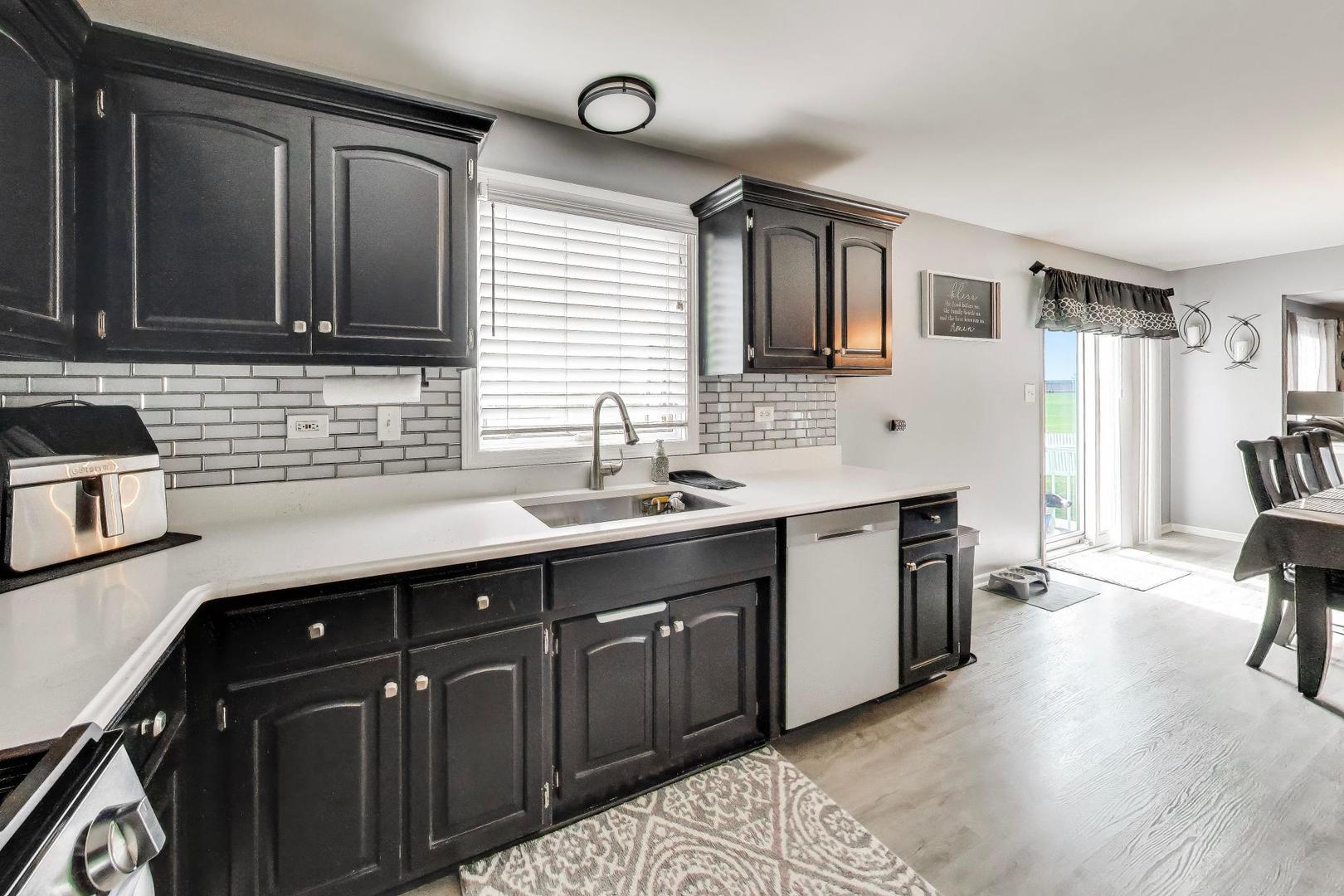8407 Brookside Glen Drive Property Photo 12
