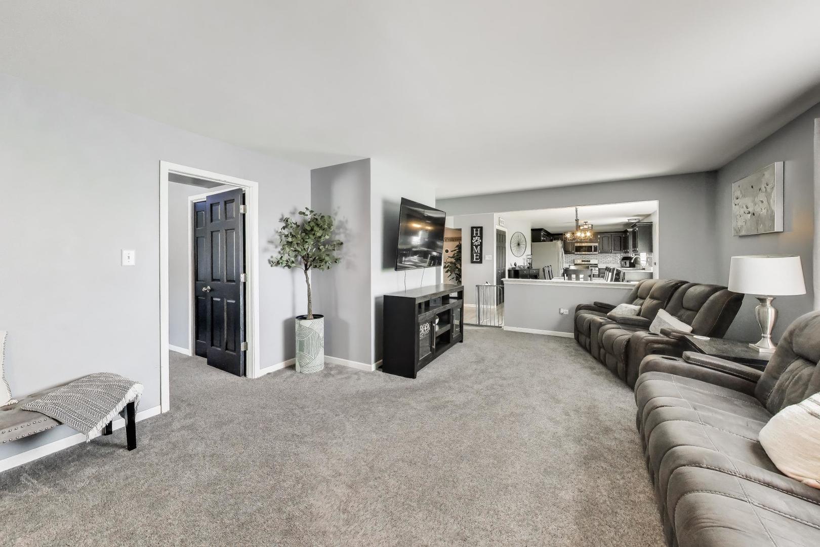 8407 Brookside Glen Drive Property Photo 16