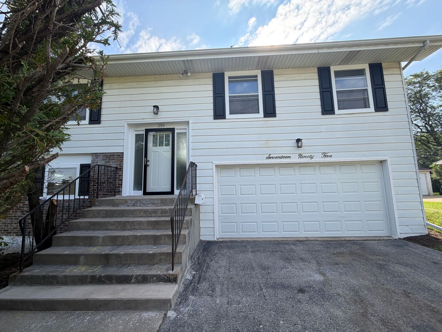1795 Kent Road Property Photo 1
